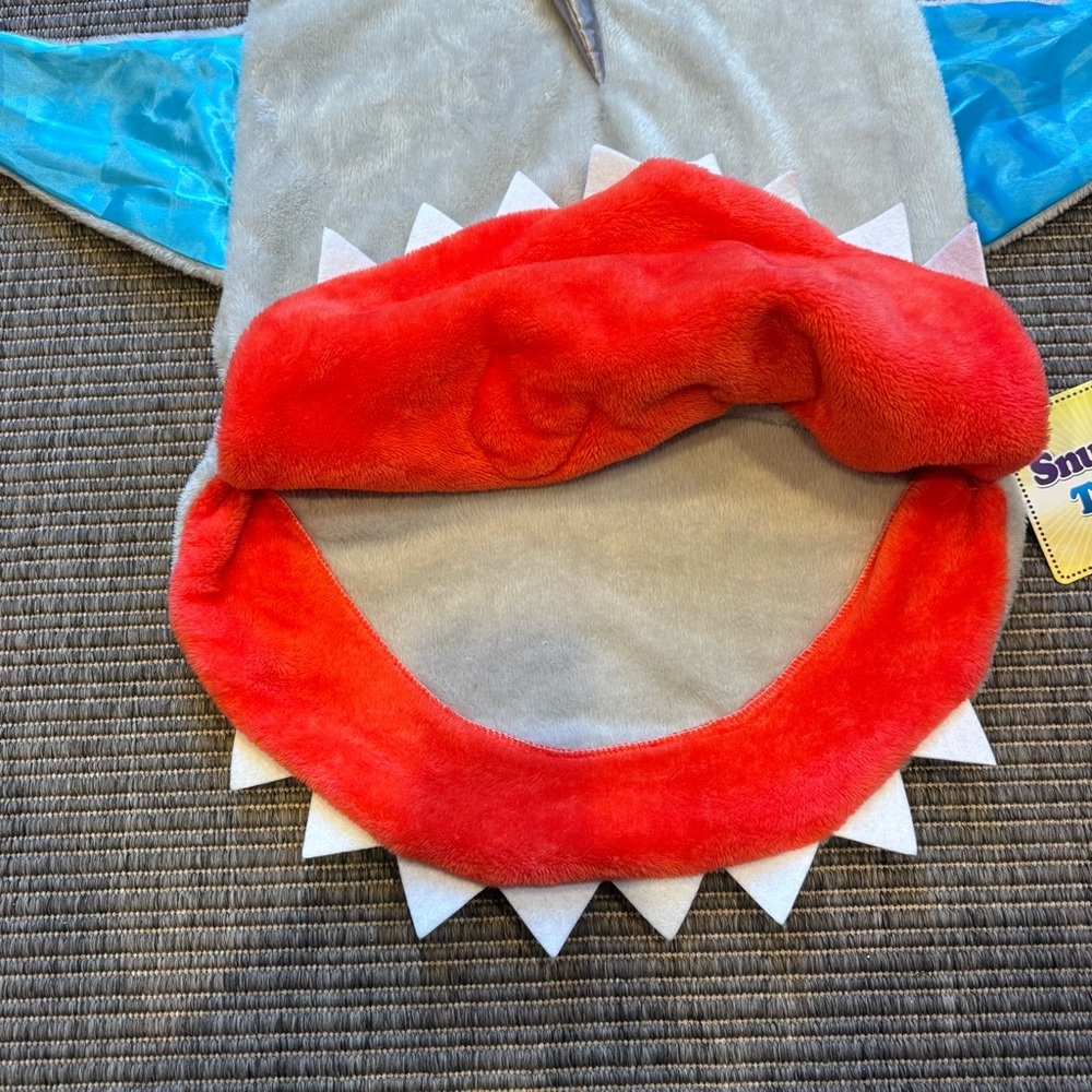 Kids Snuggie Tails Shark Blanket - Blue/Grey - Picture 3 of 4
